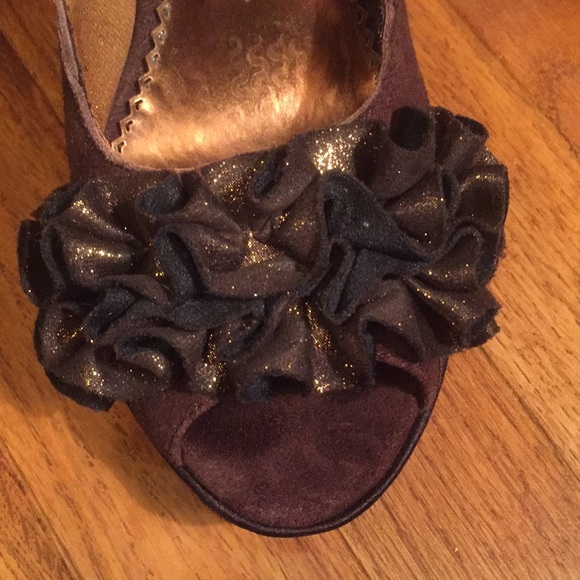 Poetic Licence London Brown Suede Heels - Picture 5 of 7